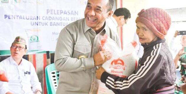 Bupati Manggarai Luncurkan Penyaluran Beras Bantuan Pangan Tahun 2023