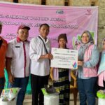 Koordinator Srikandi PLN Bali-Nusra Raih Pos Kupang Award Lewat Program Pemberdayaan Ekonomi dan Penurunan Angka Stunting di NTT