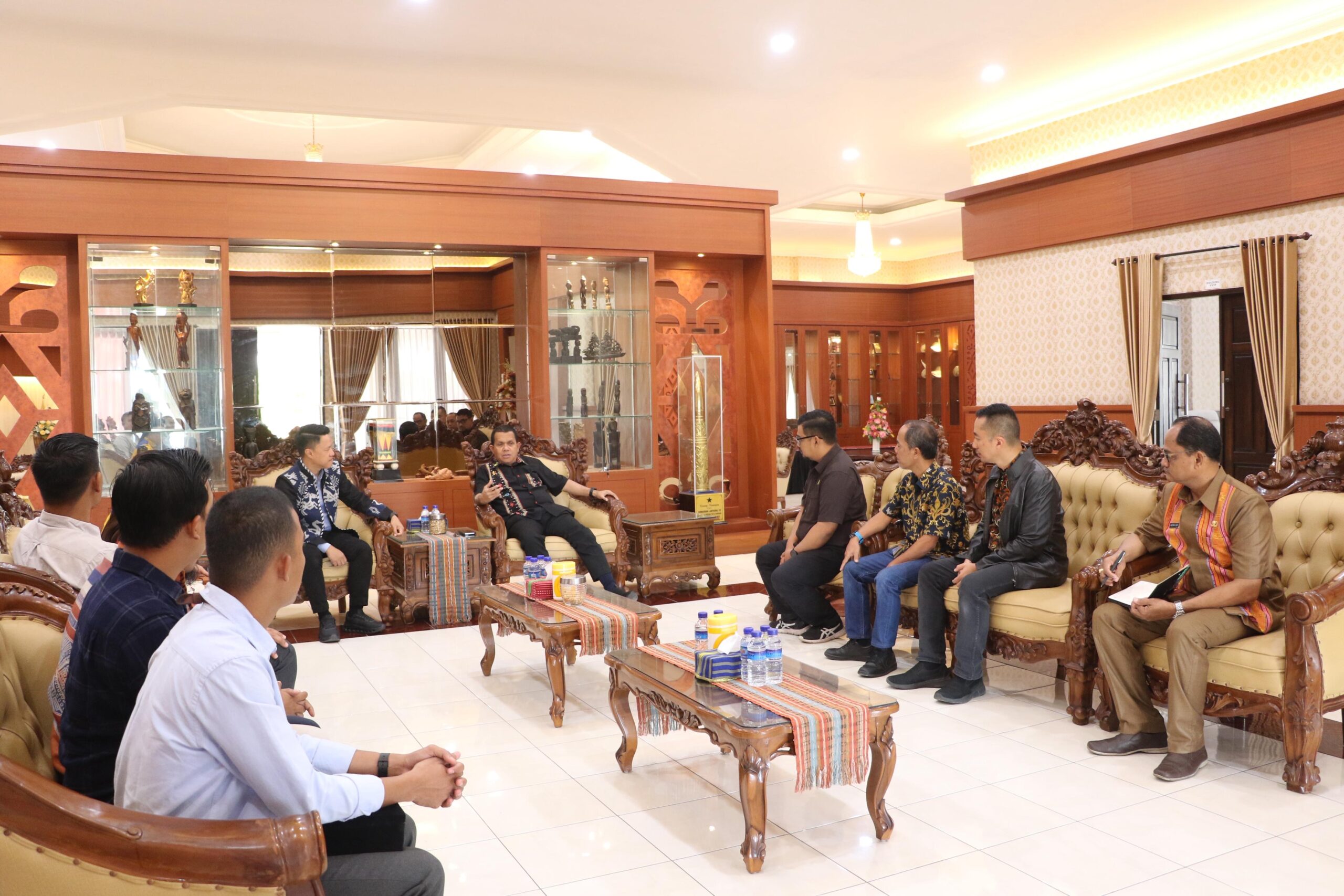 PLN dan Pemprov NTT Perkuat Kolaborasi untuk Wujudkan Transisi Energi di NTT