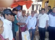 Gagal Panen di Satar Mese, Wabup Fabi Abu Salurkan Bantuan Beras