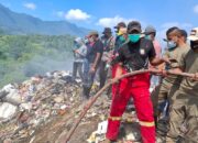 Bupati Manggarai Kerahkan ASN Terlibat Pemadaman Api di TPA Ncolang