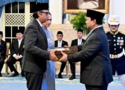 Ben Mboi Terima Tanda Kehormatan Tertinggi dari Negara, Presiden Prabowo ke Bupati Manggarai: Belajar Pelajaran Hidup Penting dari Pak Ben Mboi
