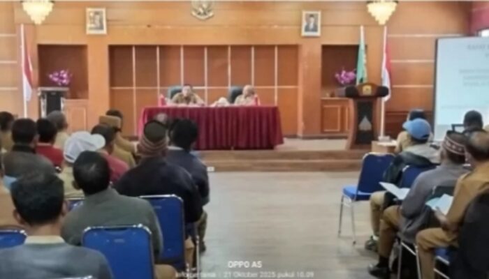 Lambertus Paput Dorong Camat Tingkatkan Disiplin dan Tanggung Jawab Pelayanan Publik