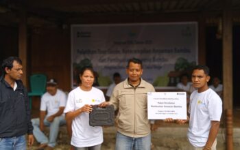 PLN UIP Nusra Dukung Kerajinan Bambu dan Ekowisata Desa Wogo