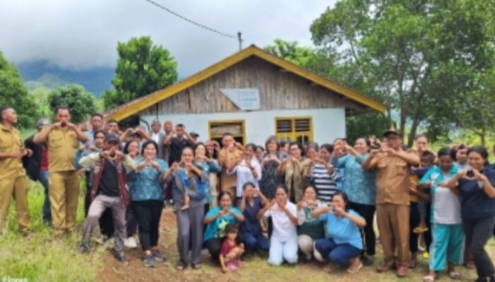 Awasi Tumbuh Kembang Anak, TP PKK Manggarai Gelar Simulasi BKB di Desa Lia