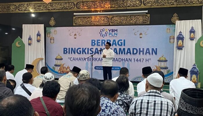 Menyalakan Cahaya Kepedulian: YBM PLN Salur 45.000 Bingkisan Ramadan