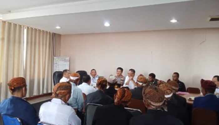 Selesai Dialog Damai Bersama Tetua Gendang Kaca, Pemkab Manggarai Agendakan Untuk Gendang Leko