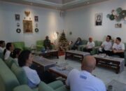 Hery Nabit Apresiasi Aksi Sosial Voluntrip Lee Management di Sekolah Pedesaan Manggarai