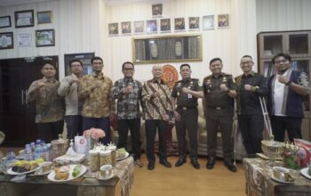 Dorong Transisi Energi Bersih di NTT, PLN UIP Nusra Pererat Sinergi dengan Kejati NTT